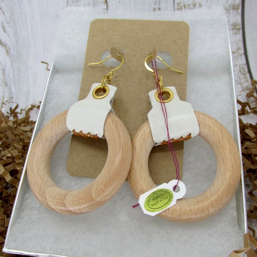 Genuine Leather and Wood Circle Earrings - Picture 3 of 3